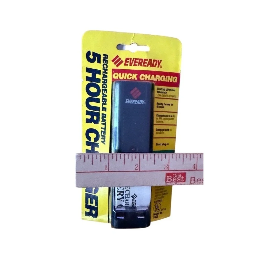 Eveready 5 Hour‎ Quick Charging Rechargeable Battery Charger Plug-In AA/AAA